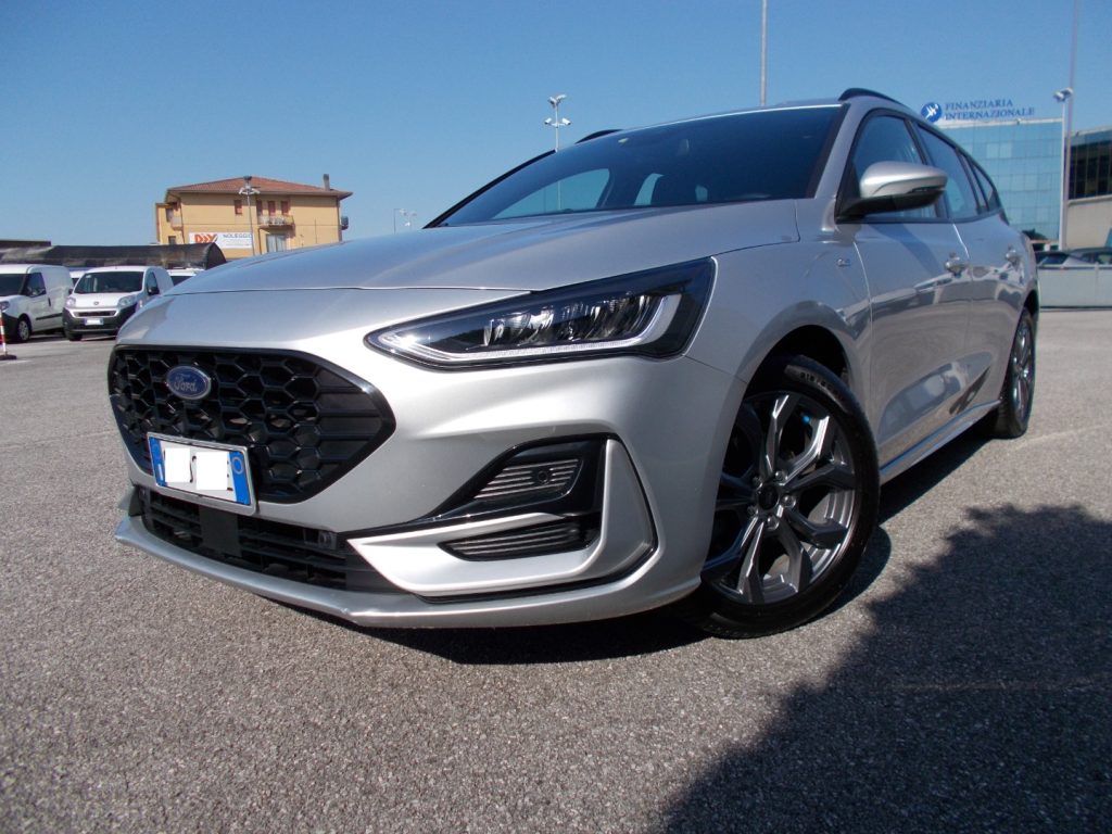 FORD Focus 1.0 EcoBoost Hybrid 125CV Powershift SW ST-Line De - 2