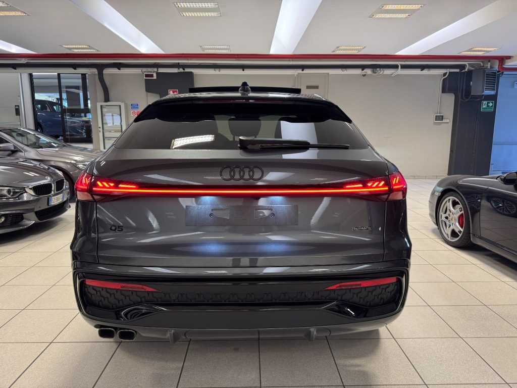 AUDI Q5 SPB TDI 150 kW mHEV+ S tronic quattro S line editi - 4