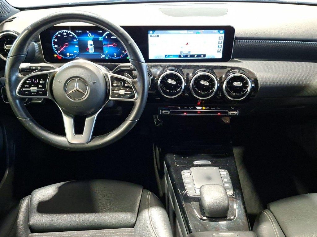 MERCEDES-BENZ A 200 d Automatic Sport - 7