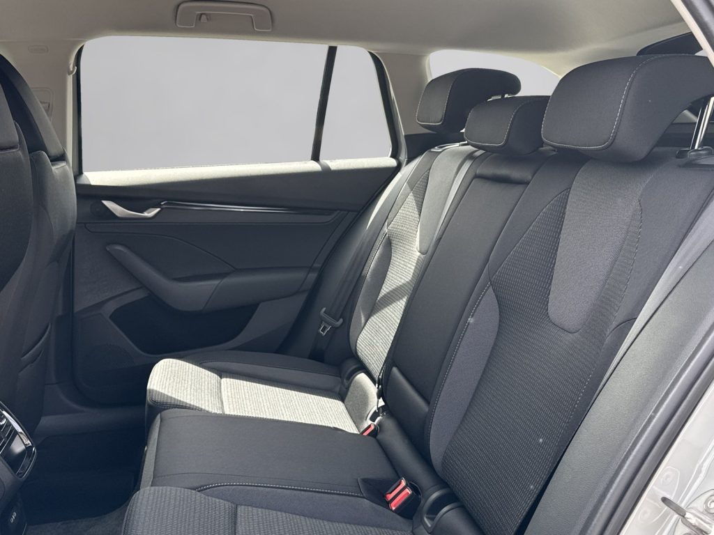 SKODA Octavia wagon 2.0 tdi executive 150cv dsg - 12