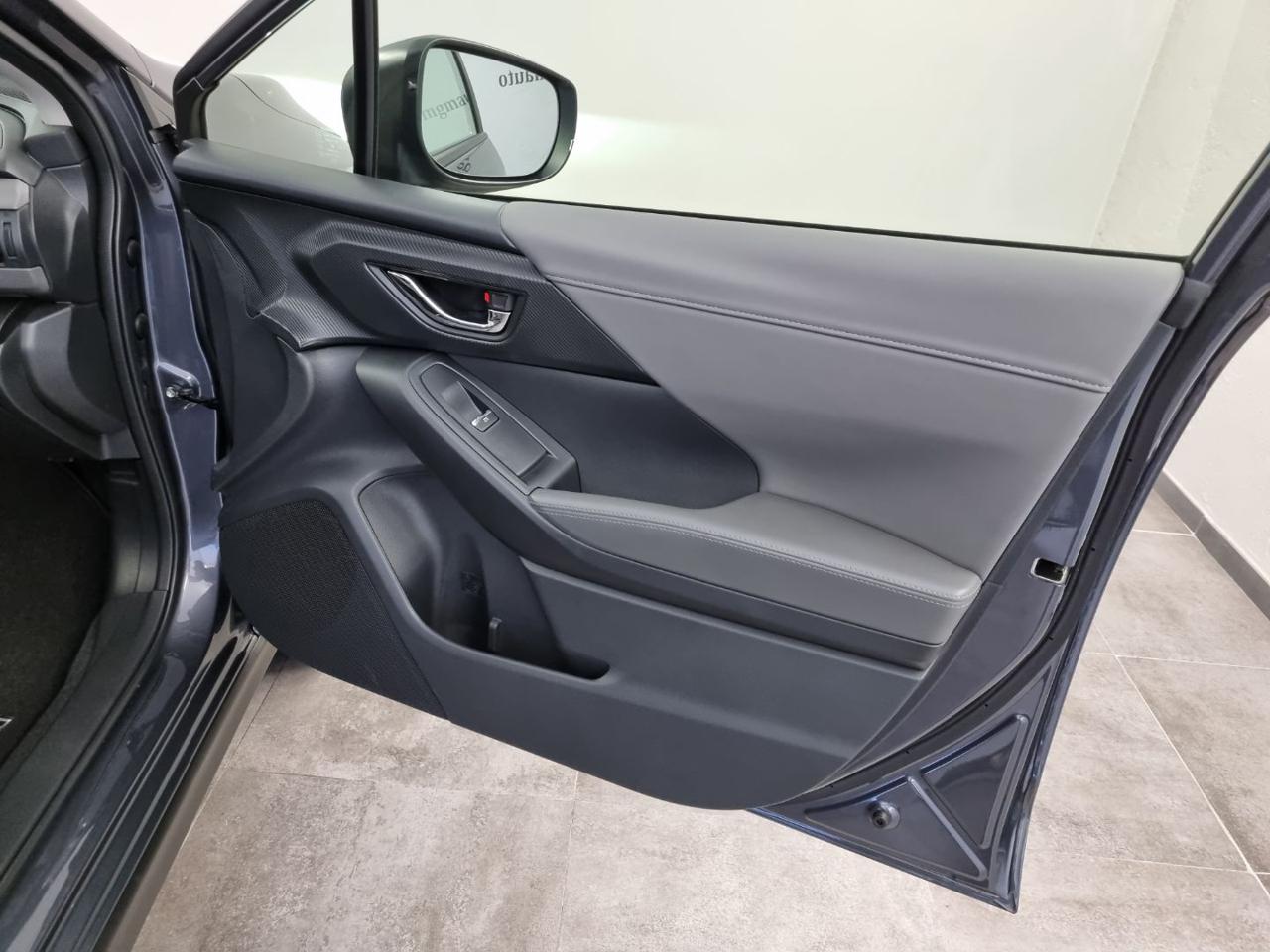SUBARU Crosstrek 2.0i e-Boxer MHEV CVT Lineartronic Premium - 24