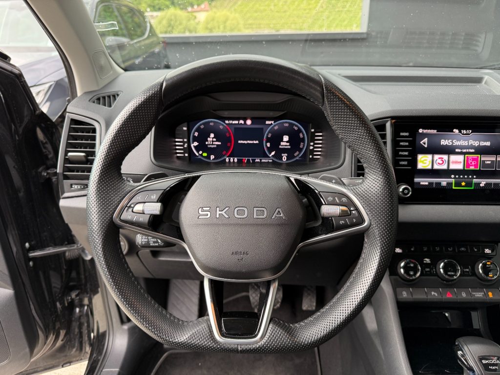 SKODA Karoq 2.0 TDI DSG Selection LED ACC Camera Travel - 7