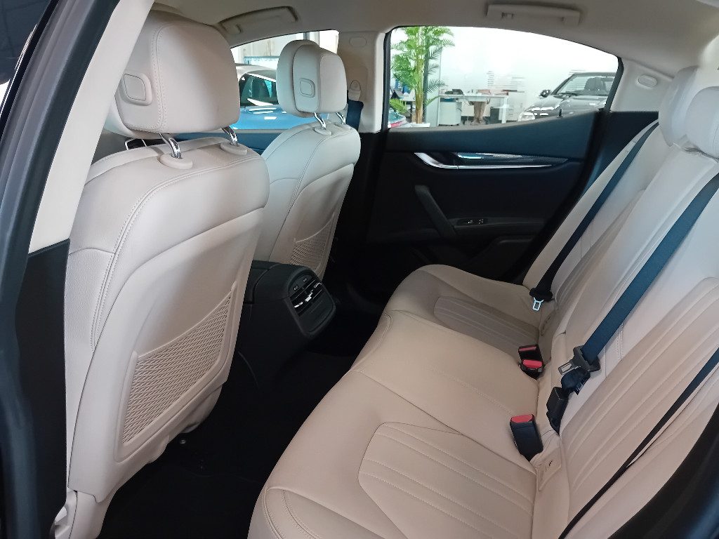 Clicca per ingrandire Ghibli - V6 Diesel 275 CV OFFERTA PROMO!!!!