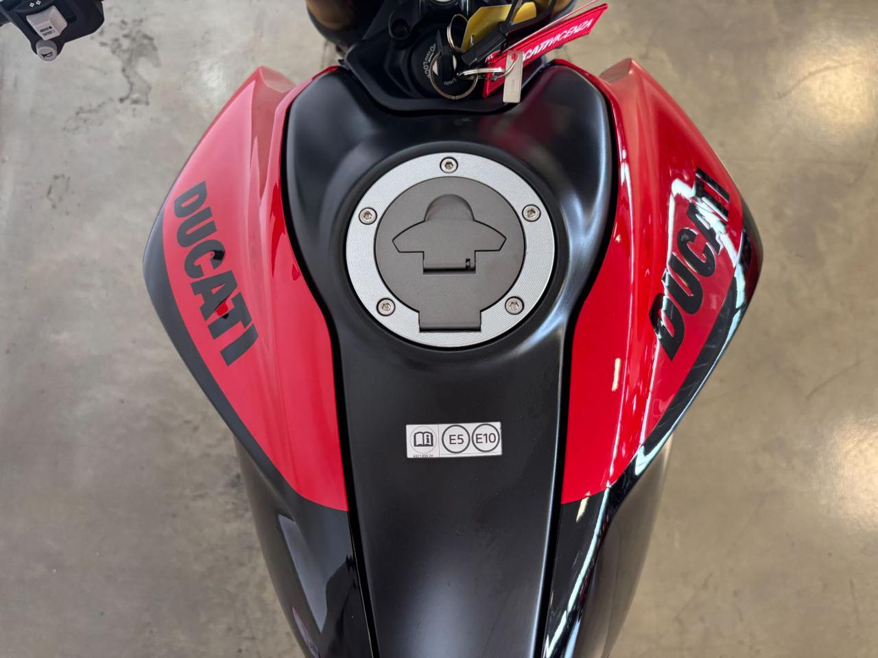 DUCATI Monster 937 SP Dark Stealth - 11