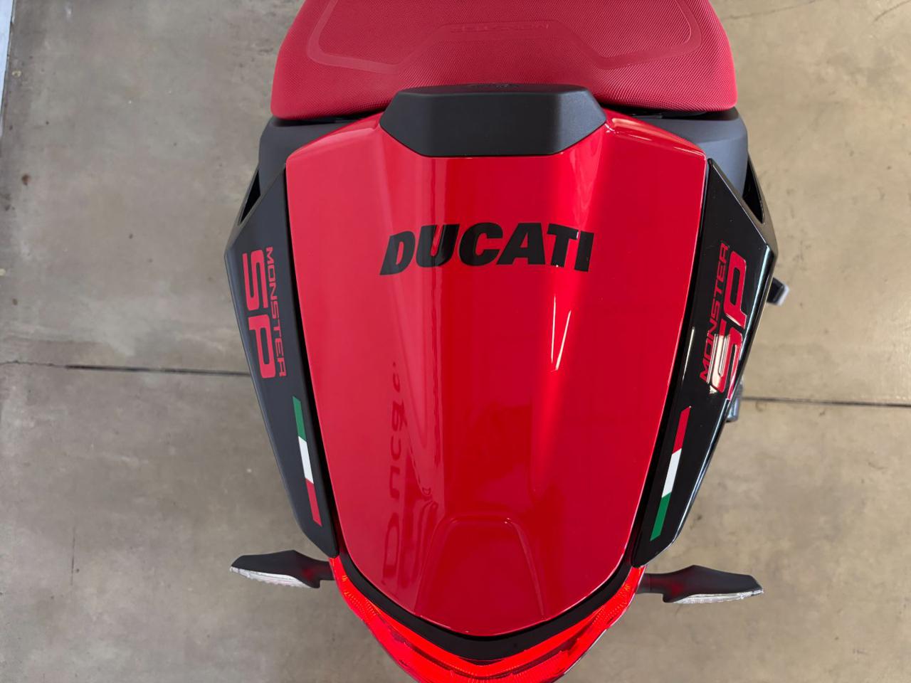 DUCATI Monster 937 SP Dark Stealth - 10