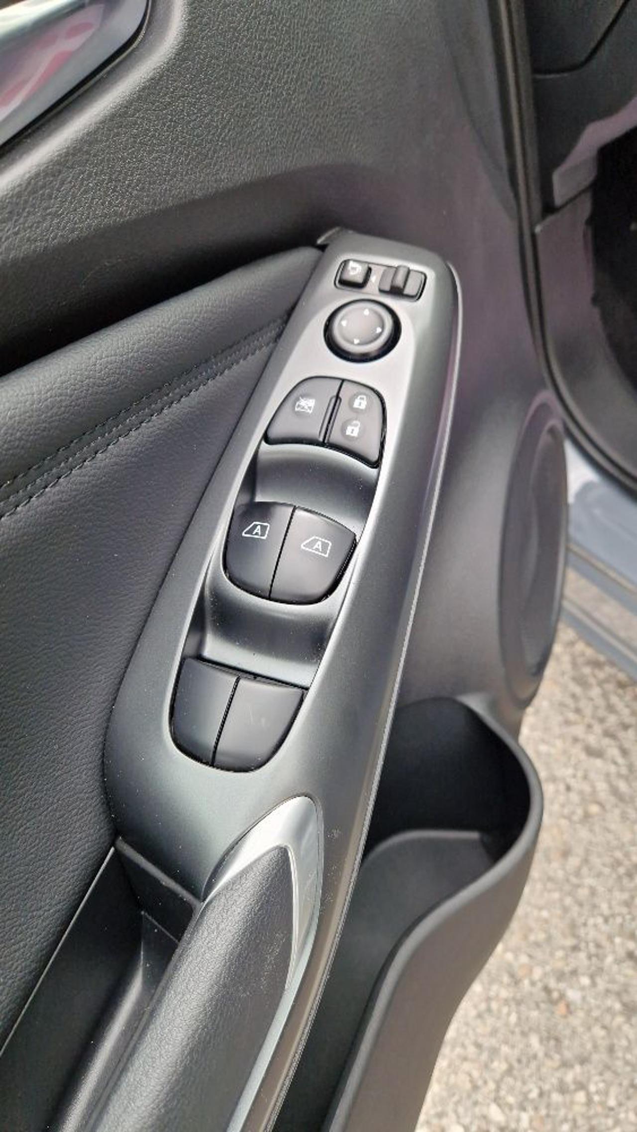 NISSAN Juke 1.0 DIG-T 114 CV N-Connecta - 23