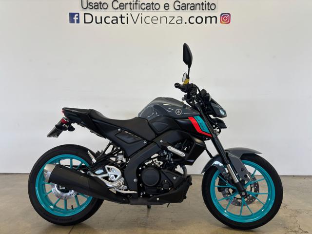 YAMAHA MT 125 Grigio pastello