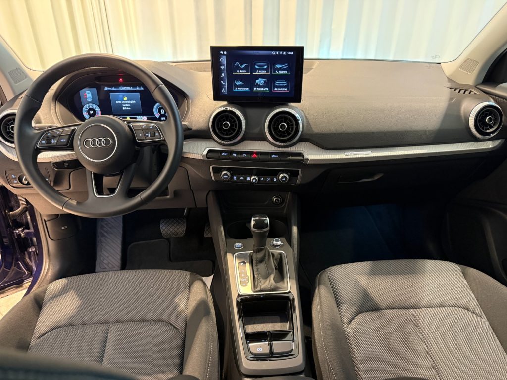 AUDI Q2 35 TFSI S tronic S-Line Matrix Navi Park Assist - 6