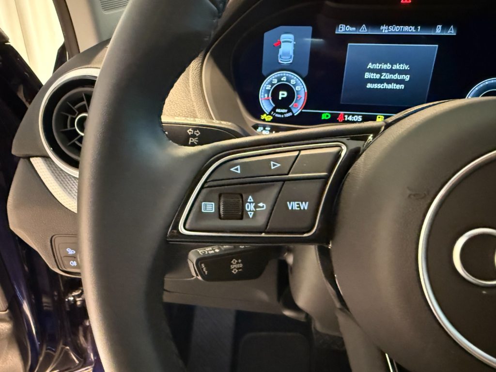 AUDI Q2 35 TFSI S tronic S-Line Matrix Navi Park Assist - 11