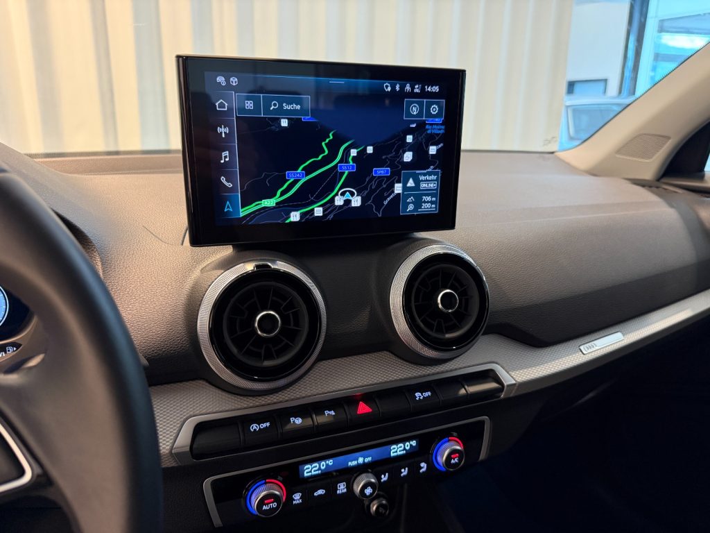 AUDI Q2 35 TFSI S tronic S-Line Matrix Navi Park Assist - 15
