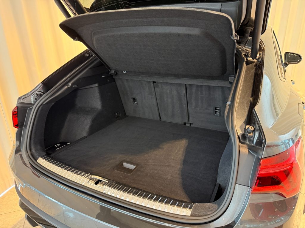 AUDI Q3 Sportback 40 TDI quattro S line Matrix Navi Camera - 20