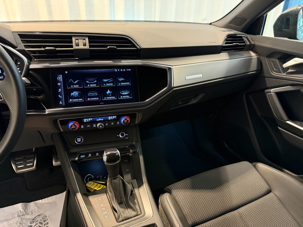 AUDI Q3 Sportback 40 TDI quattro S line Matrix Navi Camera - 8