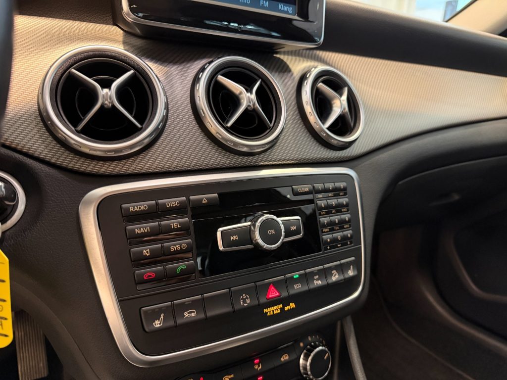 MERCEDES-BENZ GLA 200 CDI Automatic 4Matic Executive LED Navi Bluetooth - 13