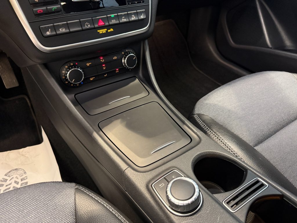 MERCEDES-BENZ GLA 200 CDI Automatic 4Matic Executive LED Navi Bluetooth - 15