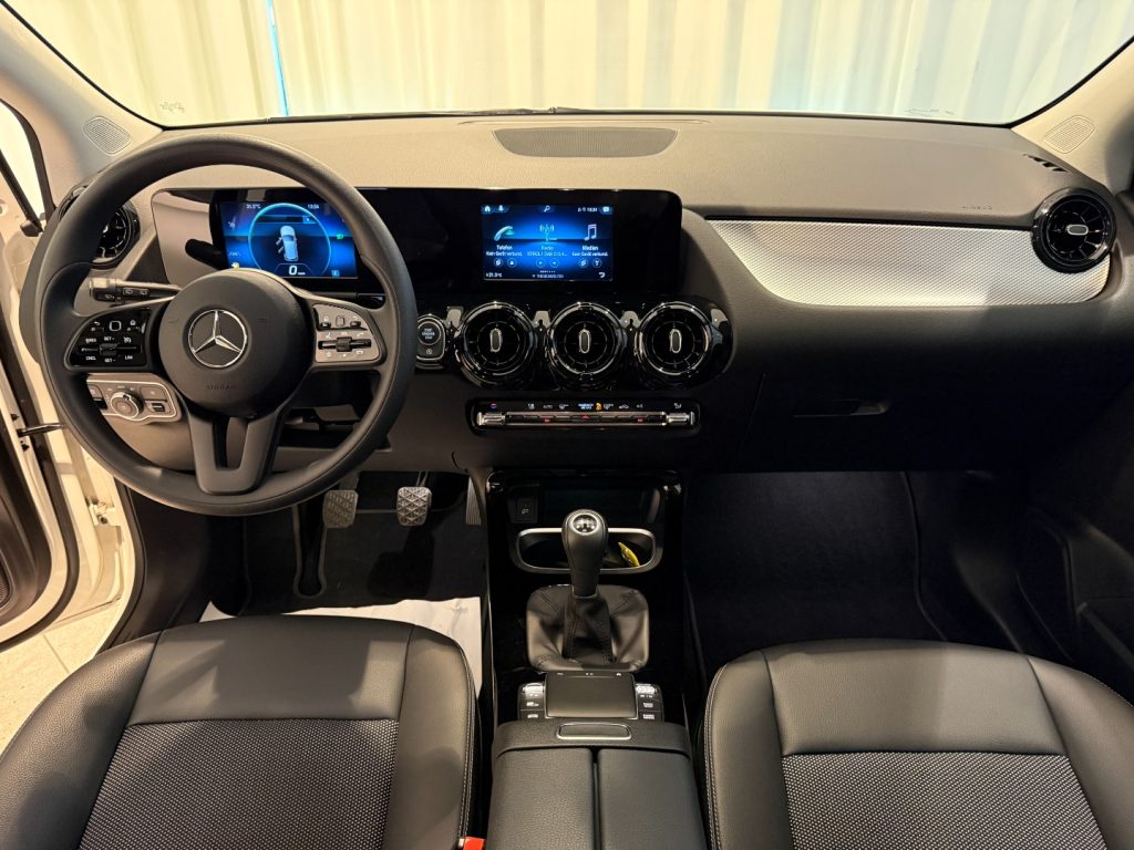 MERCEDES-BENZ B 180 d Assist Radio Park Assist Clima - 6