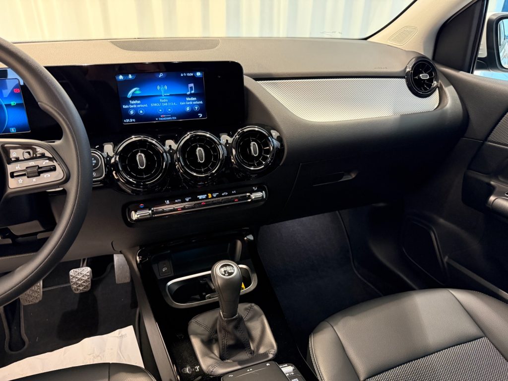 MERCEDES-BENZ B 180 d Assist Radio Park Assist Clima - 8