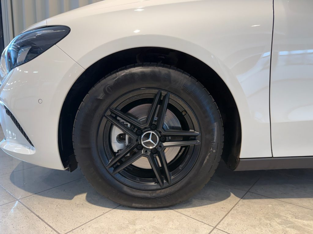 MERCEDES-BENZ B 180 d Assist Radio Park Assist Clima - 16