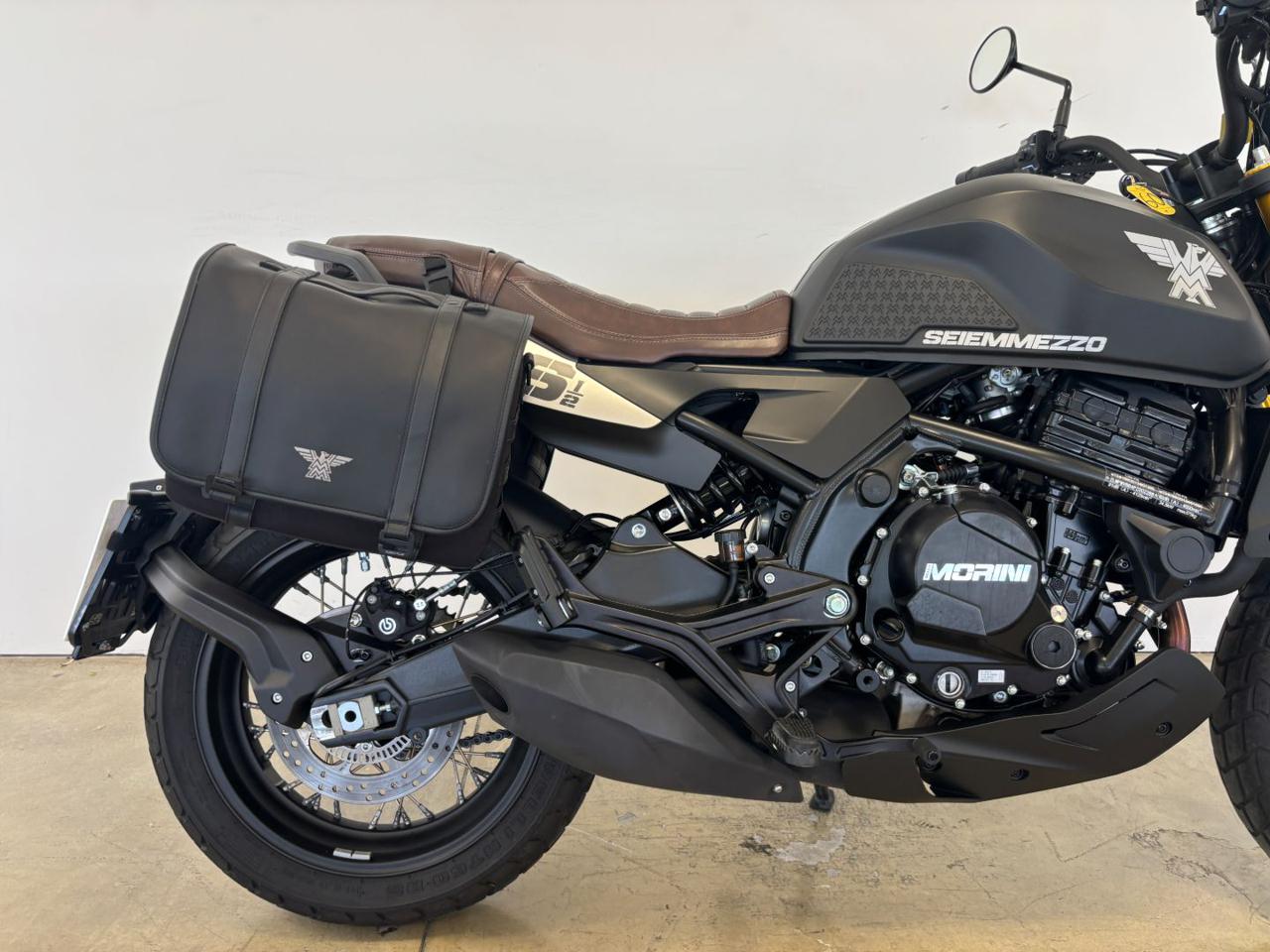 MOTO MORINI SEIEMMEZZO SCR MOTO MORINI SCR 650 - 6