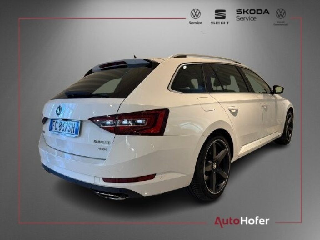SKODA Superb 2.0 TSI DSG 4x4 Wagon Laurin&Klement ***HÄNDLER*** - 2