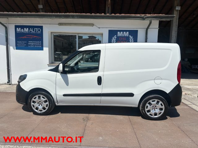 FIAT Doblo Bianco pastello