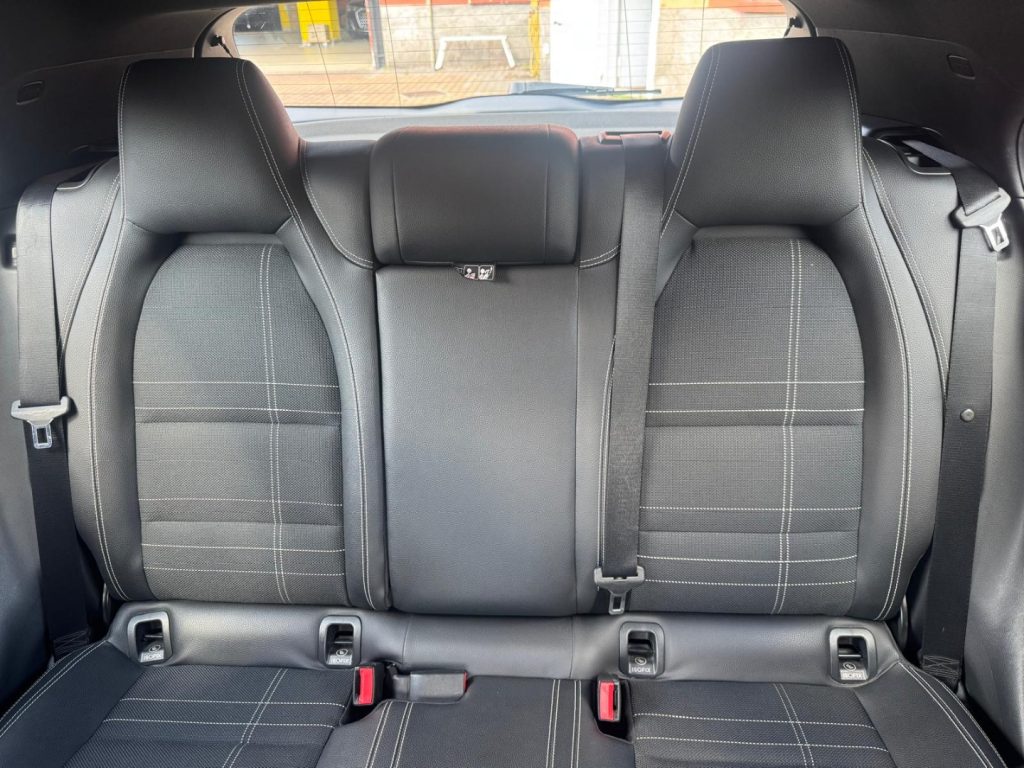 MERCEDES-BENZ A 180 d Premium - 16