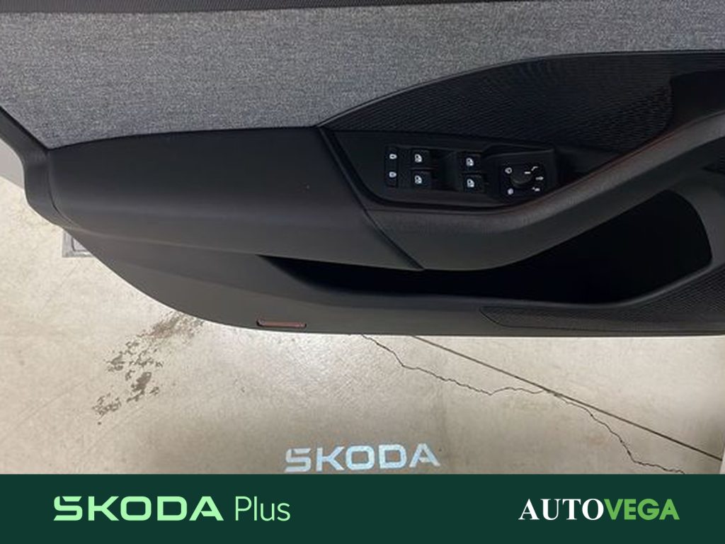 SKODA Octavia wagon 2.0 tdi selection 150cv dsg - 18