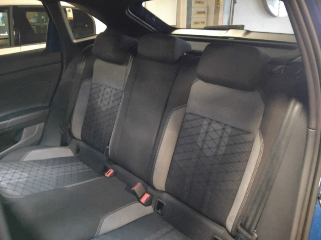 VOLKSWAGEN Taigo 1.0 TSI R-Line TETTO 17 CON GRIMALDI SPECIAL DAY - 8