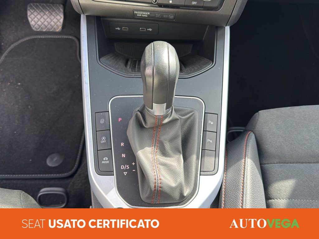 SEAT Arona 1.0 ecotsi fr 110cv dsg - 15