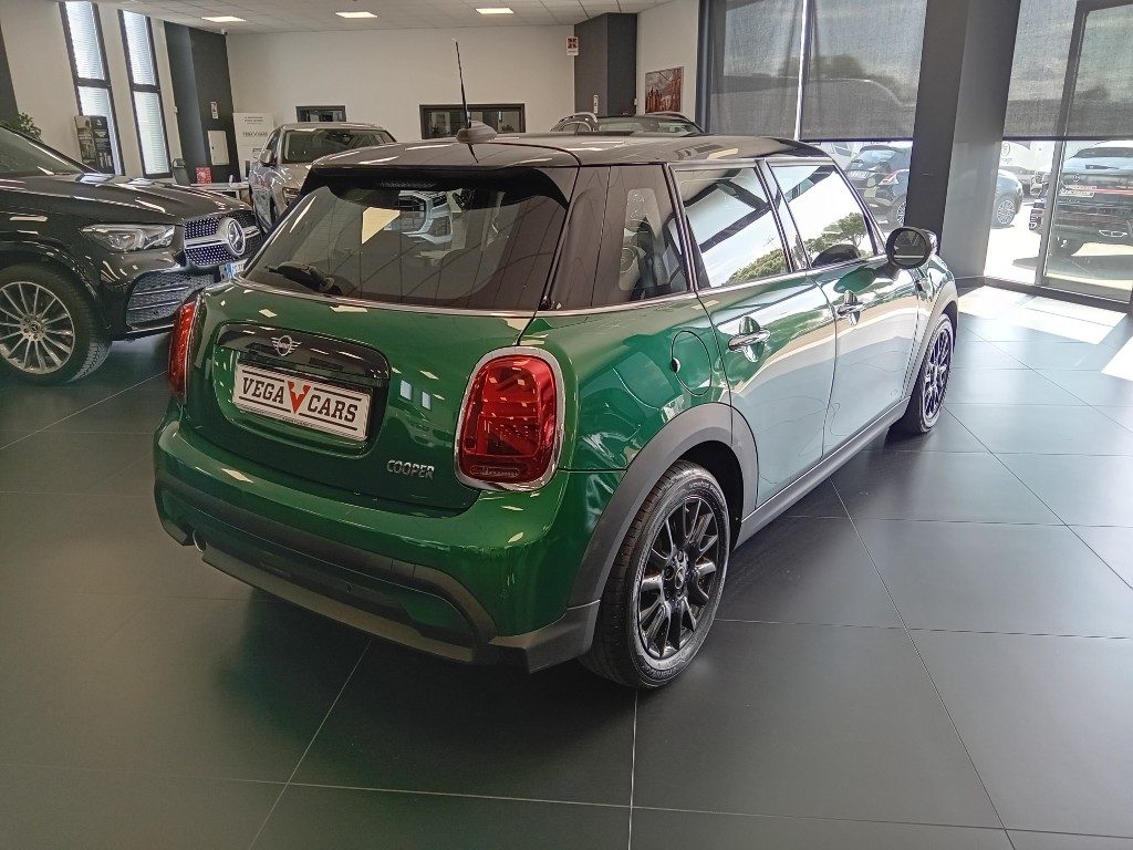 Clicca per ingrandire Cooper - 1.5 Cooper Essential 5 porte