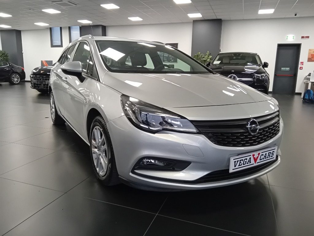 Clicca per ingrandire Astra - 1.6 CDTI EcoFLEX S&S Sports Tourer Elective