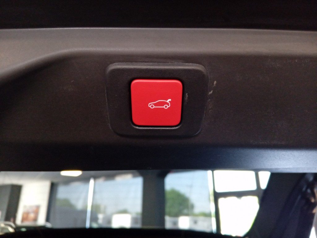 Clicca per ingrandire 3008 - Hybrid 145 e-DCS6 GT KM ZERO - OFFERTA PROMO!!