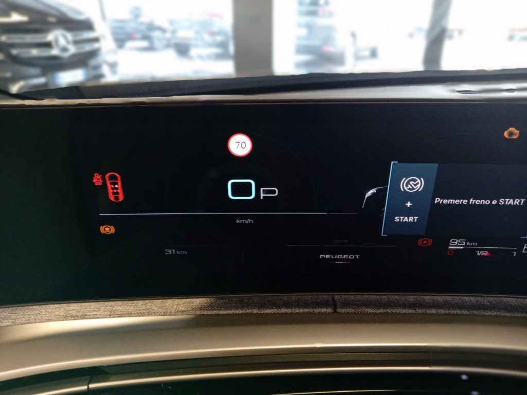 Clicca per ingrandire 3008 - Hybrid 145 e-DCS6 GT KM ZERO - OFFERTA PROMO!!