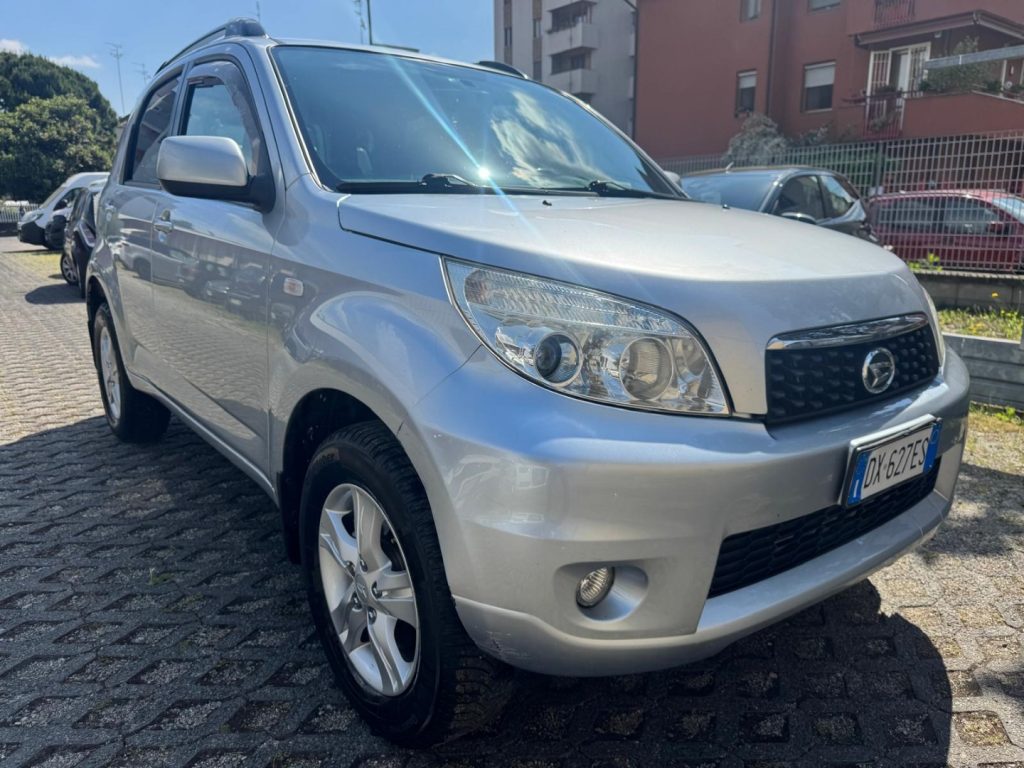 DAIHATSU Terios 1.5 105cv 4WD Hiro - 2