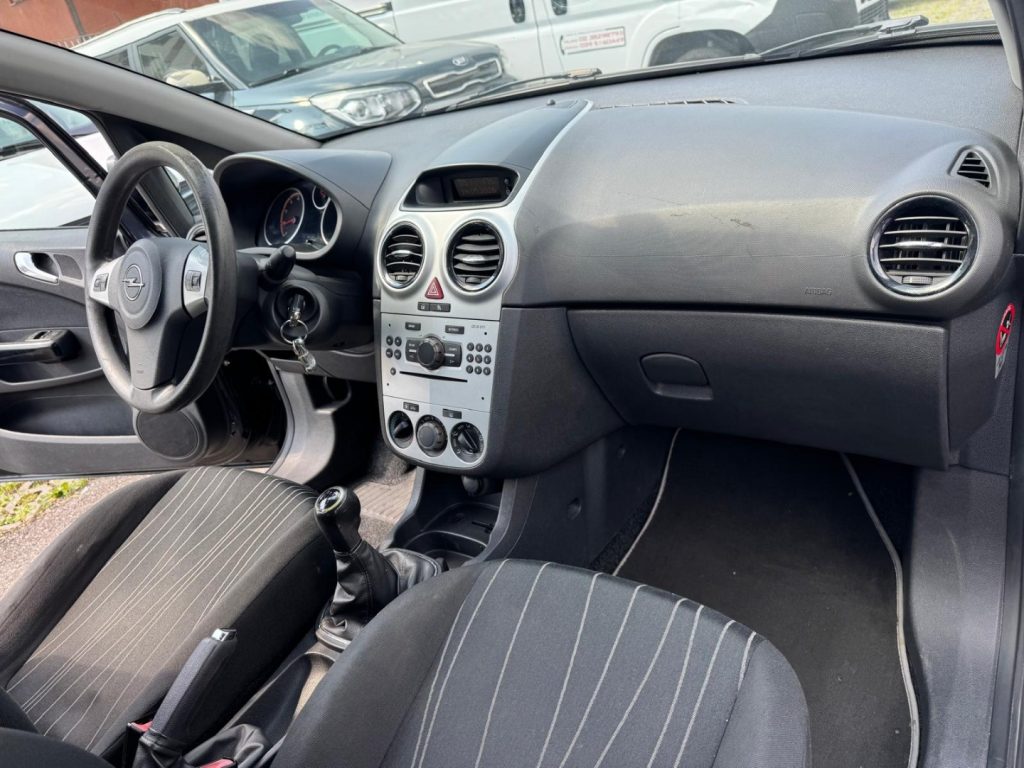 OPEL Corsa 1.2 5 porte Cosmo - 10