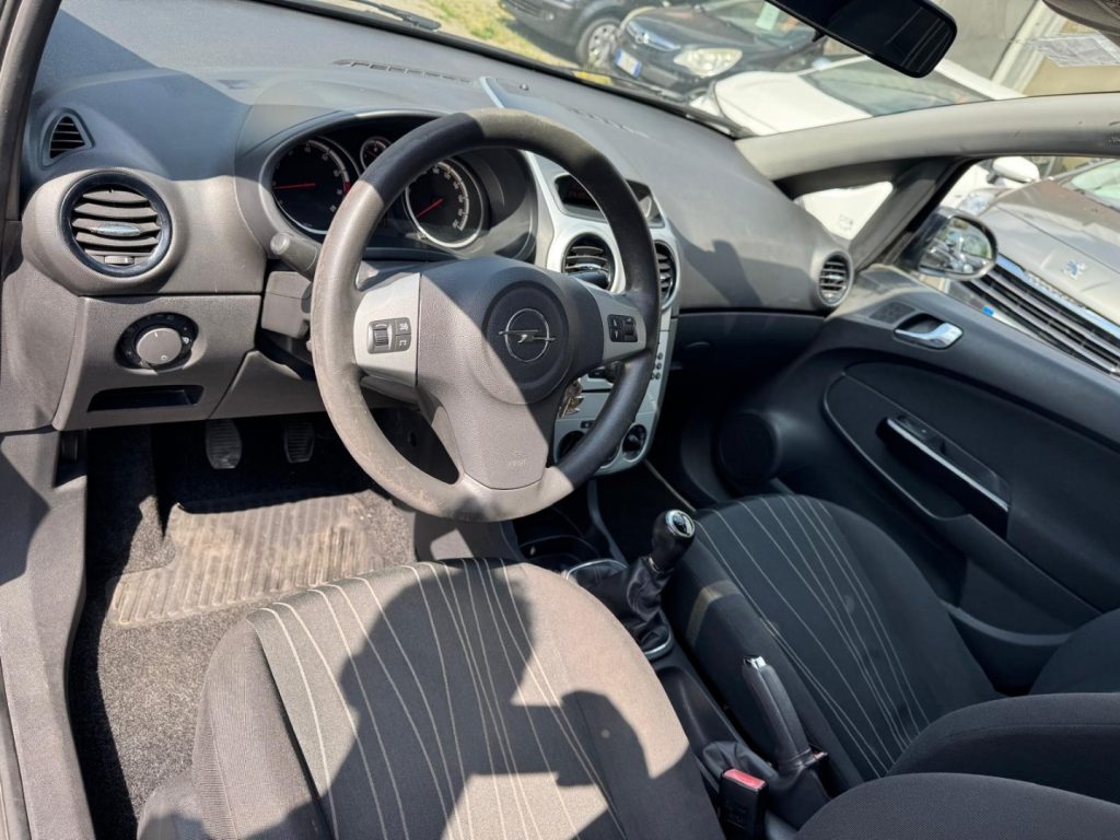 OPEL Corsa 1.2 5 porte Cosmo - 11
