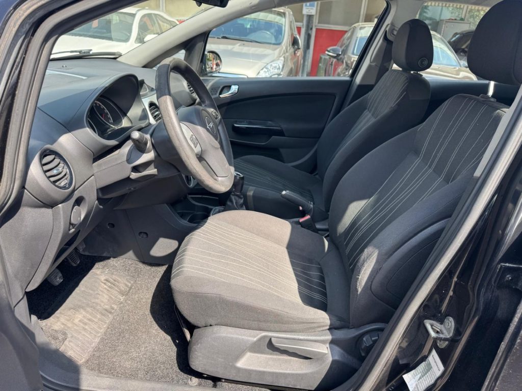 OPEL Corsa 1.2 5 porte Cosmo - 12