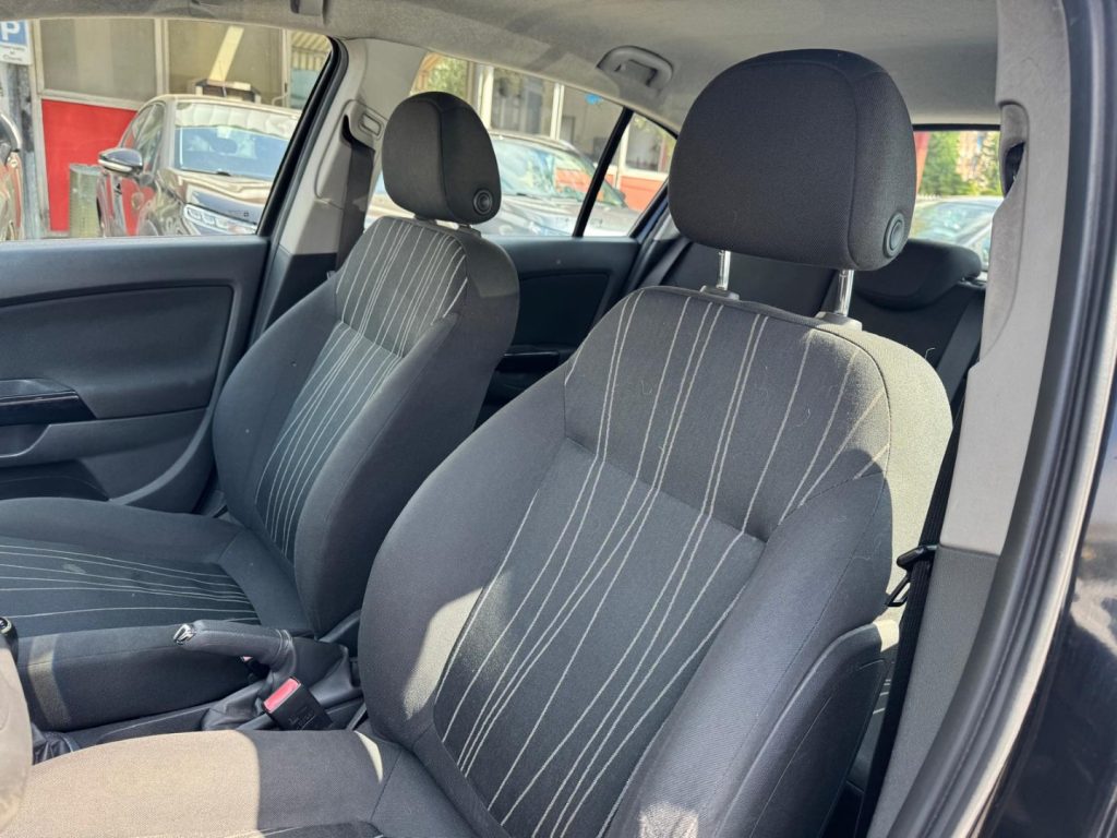 OPEL Corsa 1.2 5 porte Cosmo - 17