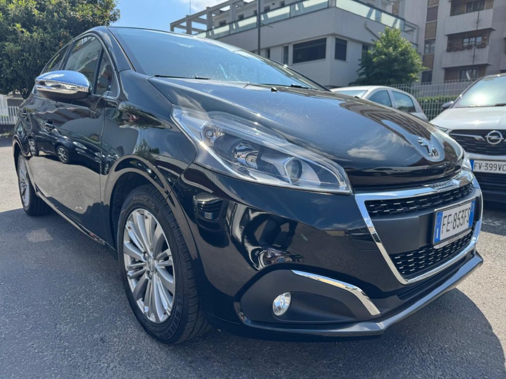 PEUGEOT 208 1.2 82CV 5 porte Allure - 2