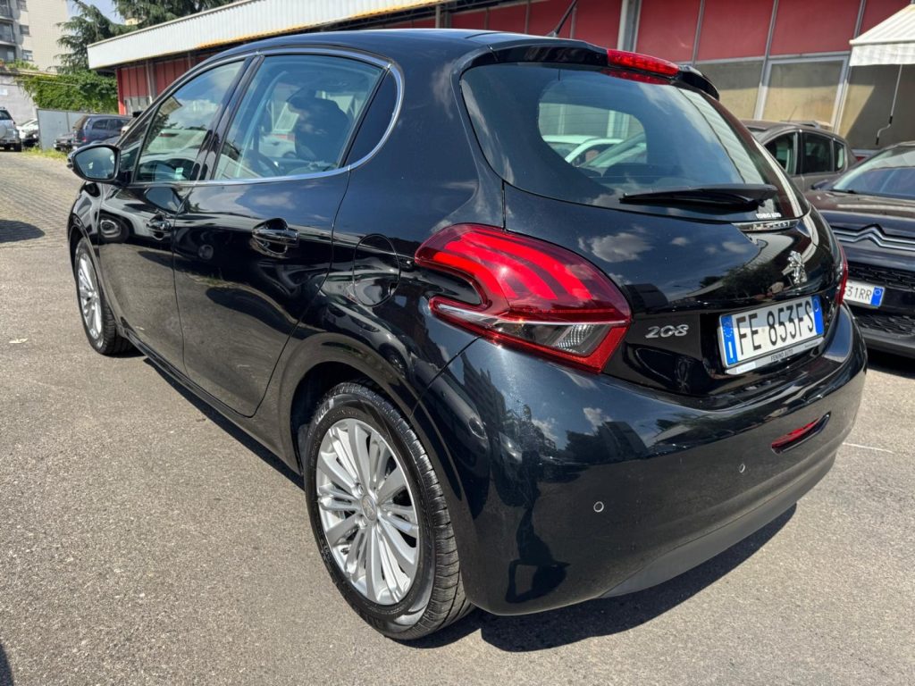 PEUGEOT 208 1.2 82CV 5 porte Allure - 4