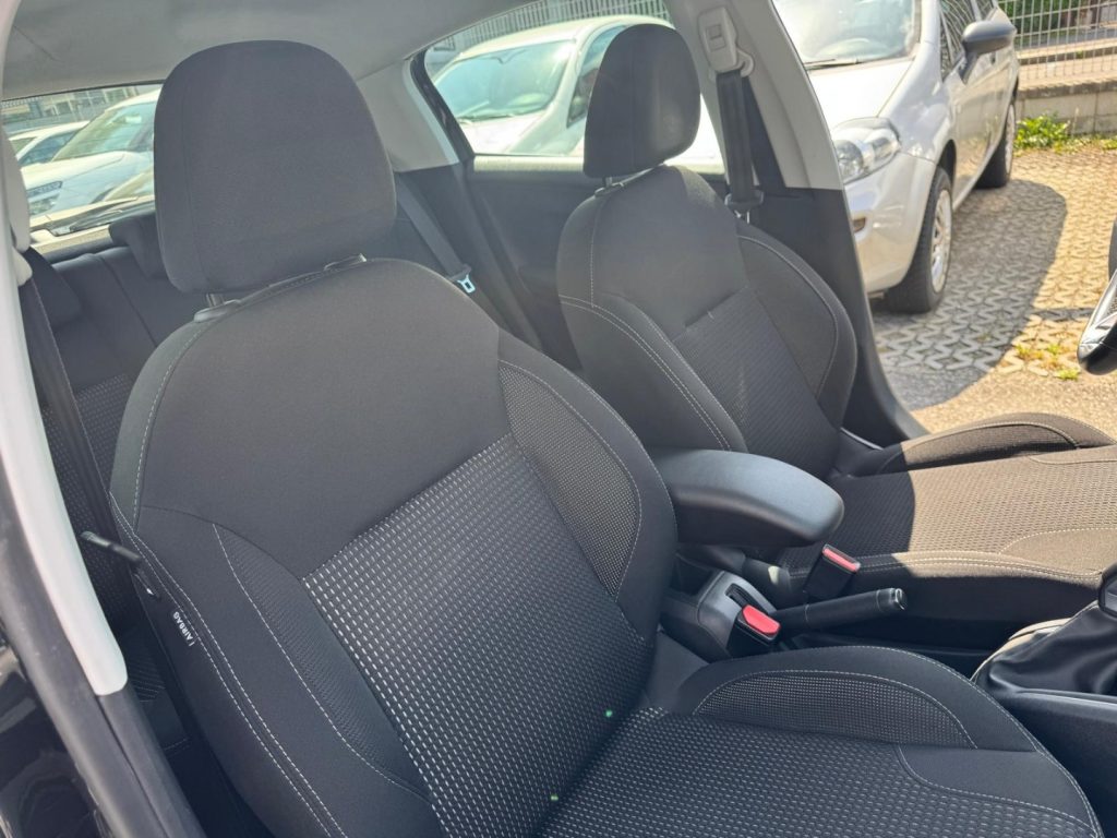 PEUGEOT 208 1.2 82CV 5 porte Allure - 14