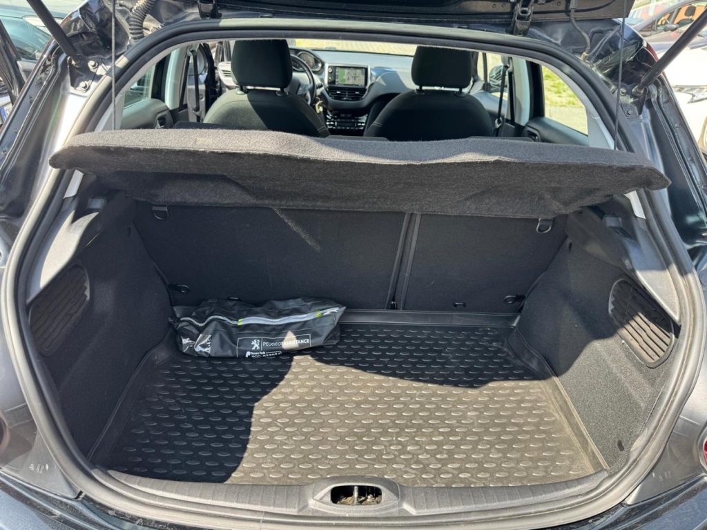 PEUGEOT 208 1.2 82CV 5 porte Allure - 20