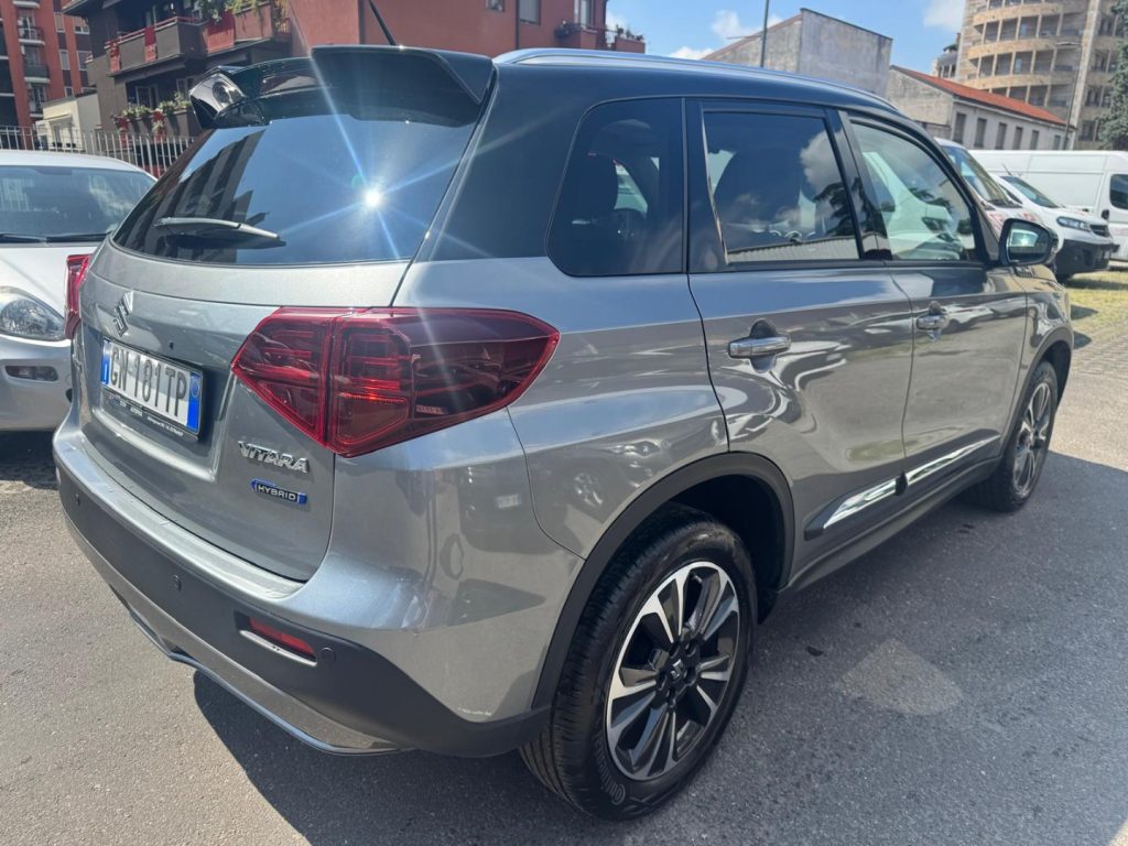 SUZUKI Vitara 1.5 140V Hybrid A/T Starview - 3