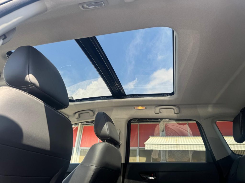 SUZUKI Vitara 1.5 140V Hybrid A/T Starview - 9