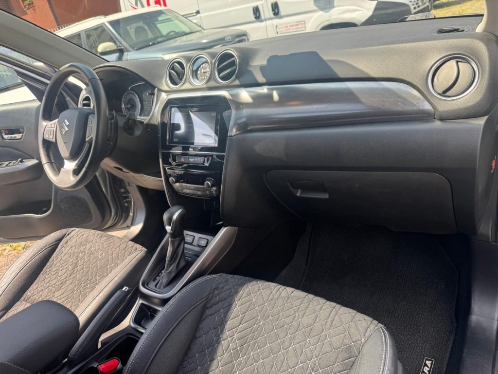 SUZUKI Vitara 1.5 140V Hybrid A/T Starview - 13