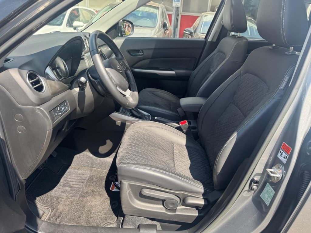 SUZUKI Vitara 1.5 140V Hybrid A/T Starview - 16