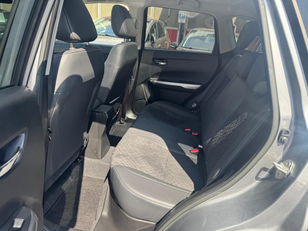 SUZUKI Vitara 1.5 140V Hybrid A/T Starview - 18
