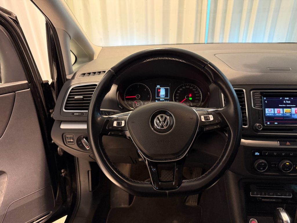 VOLKSWAGEN Sharan 2.0 TDI DSG 4MOTION Executive PELLE 7P GANCIO - 7