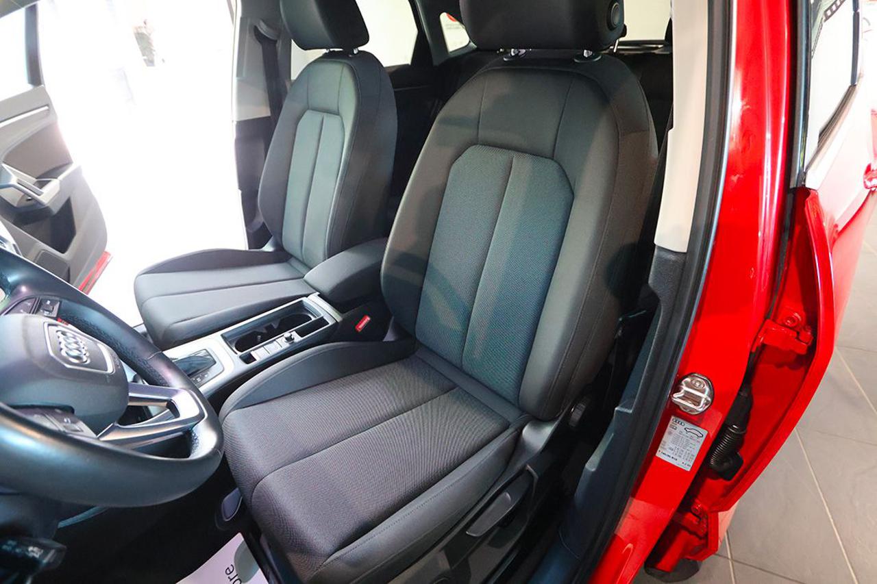 AUDI Q3 35 TDI Sportback S-Tronic Business Plus - 18
