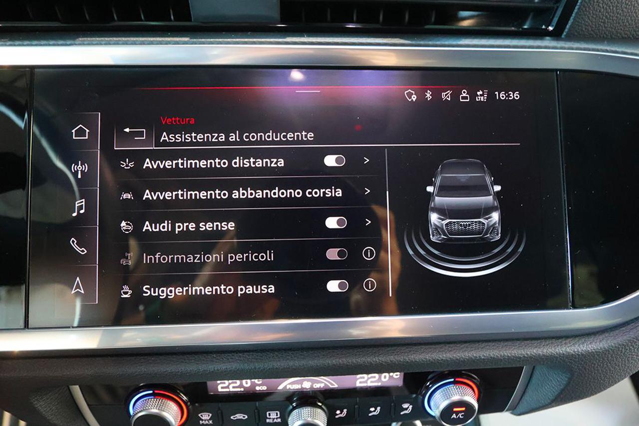 AUDI Q3 35 TDI Sportback S-Tronic Business Plus - 28