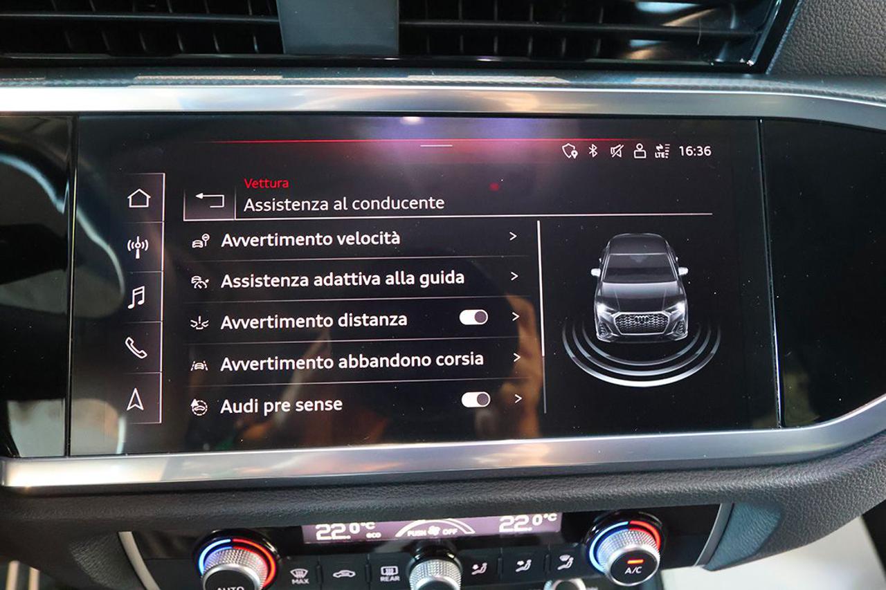 AUDI Q3 35 TDI Sportback S-Tronic Business Plus - 27